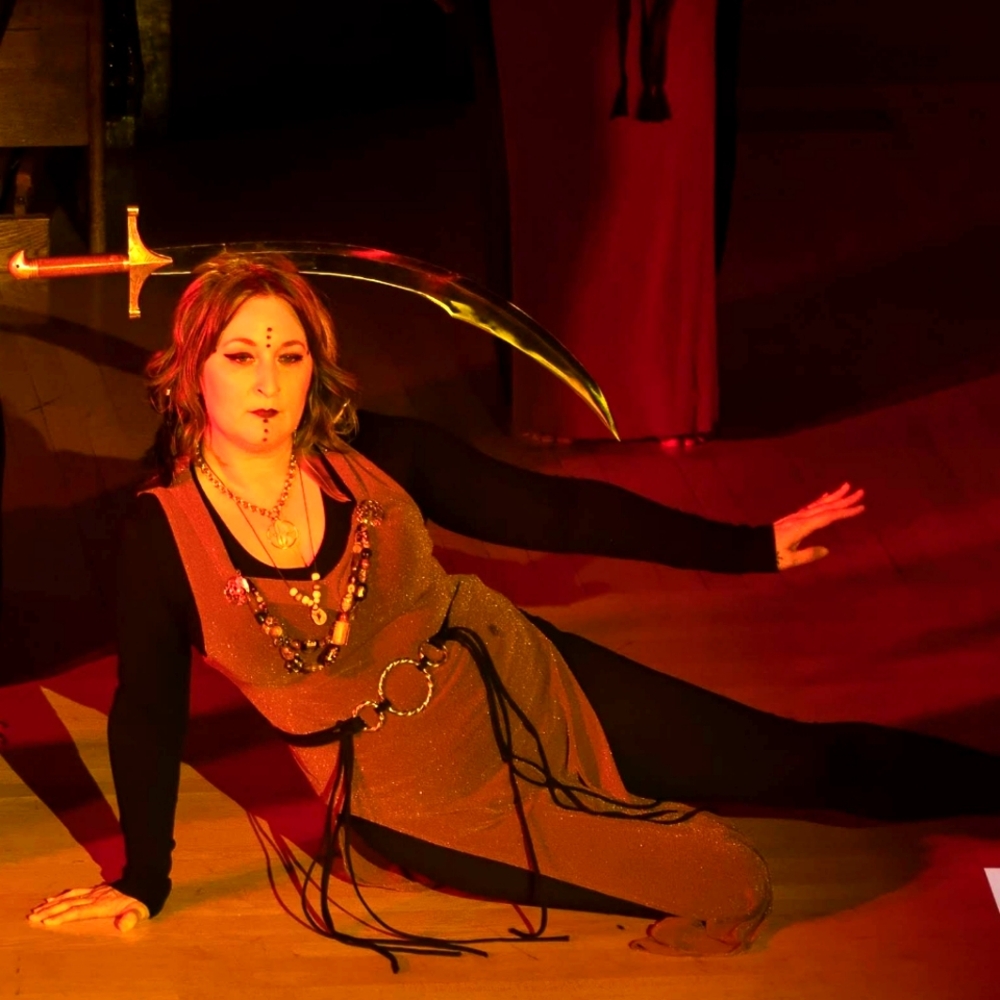 Meet your Posher, Alicia